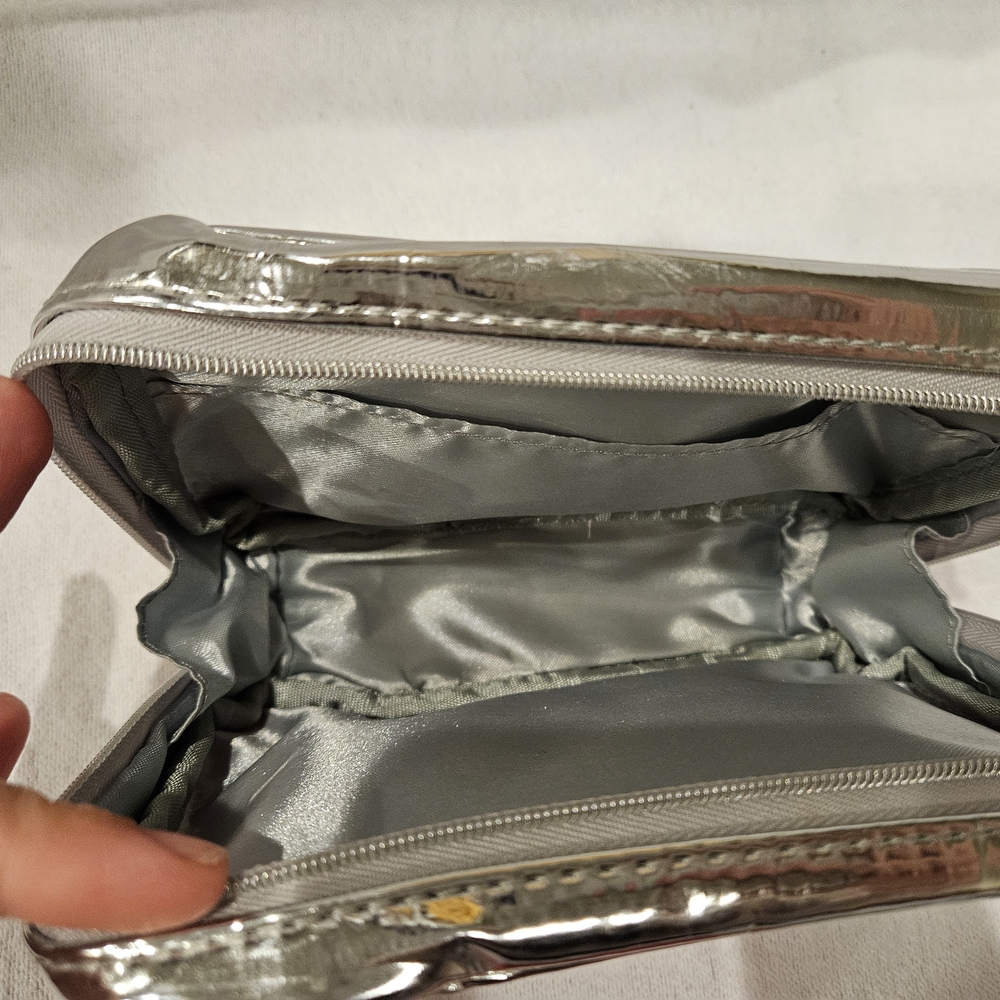 Silly Original Sardines Tin in Olive Oil Cosmetic Bag Clutch - Picture 5 of 5